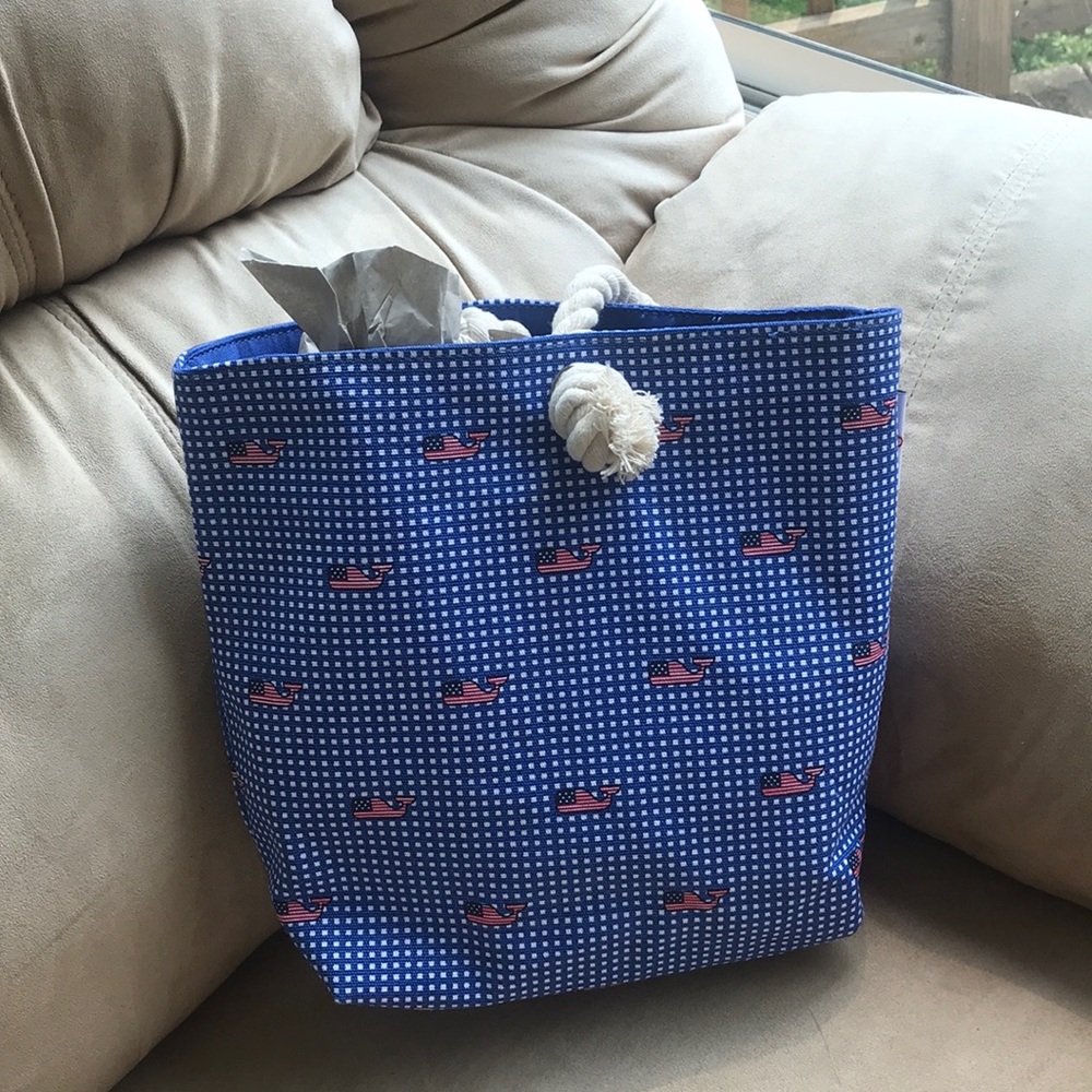 BRAND NEW Vineyard Vines x Target Wine Bag